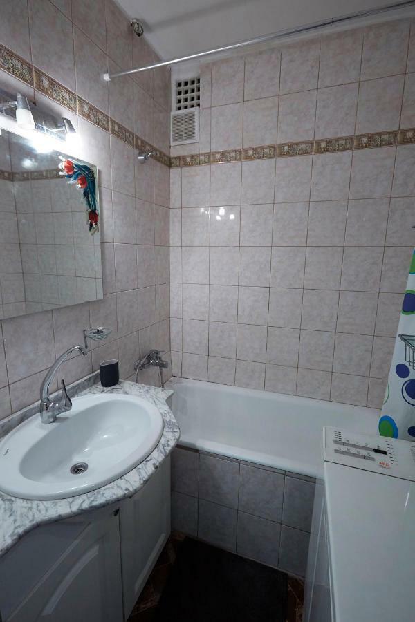 Egyetemvaros - A. Apartman Beci Exterior foto